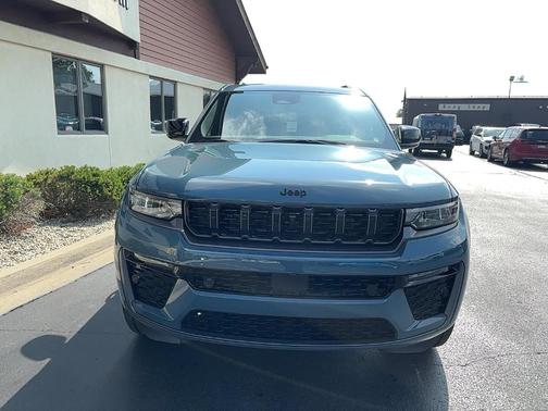 Steel Blue 2026 Jeep Grand Cherokee Limited