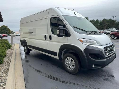 White 2026 RAM ProMaster 2500 High Roof
