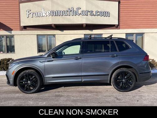 2022 Volkswagen Tiguan 2.0T SE R-Line Black