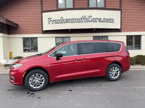 2026 Chrysler Pacifica Select AWD