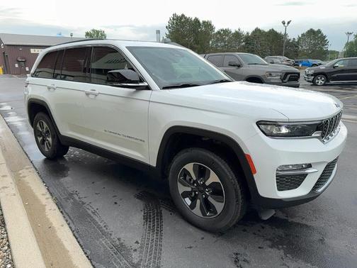 2025 Jeep Grand Cherokee 4xe Base
