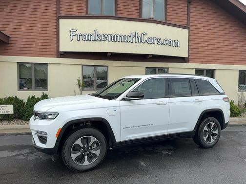 2025 Jeep Grand Cherokee 4xe Base