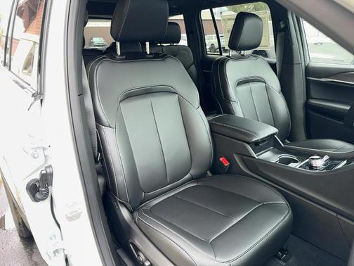 2025 Jeep Grand Cherokee 4xe Base