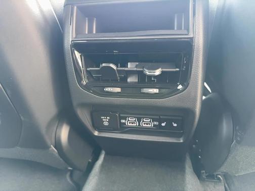 2025 Jeep Grand Cherokee 4xe Base