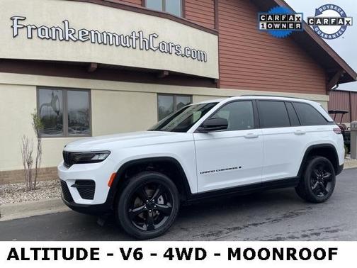 2022 Jeep Grand Cherokee Altitude