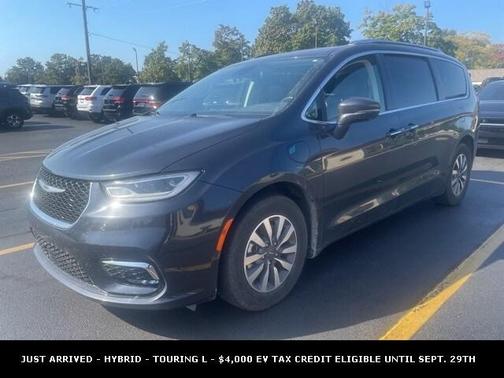 2021 Chrysler Pacifica Hybrid Touring L