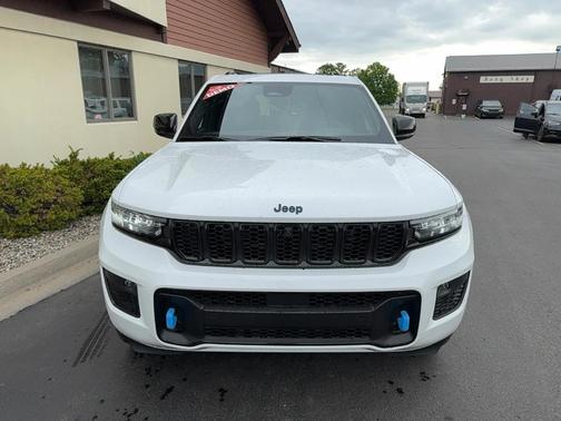 2025 Jeep Grand Cherokee 4xe Base