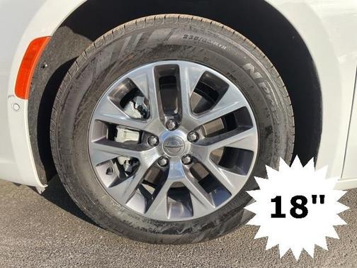 2024 Chrysler Pacifica Hybrid Pinnacle