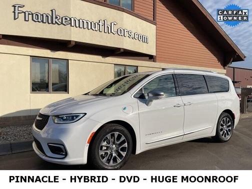 2024 Chrysler Pacifica Hybrid Pinnacle