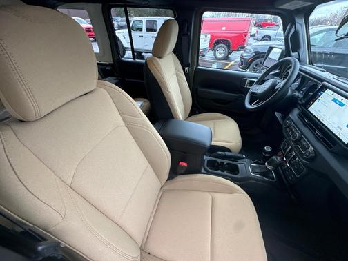 2025 Jeep Wrangler 4xe Sport
