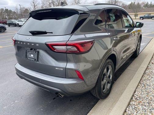 Carbonized Gray Metallic 2024 Ford Escape ST-Line