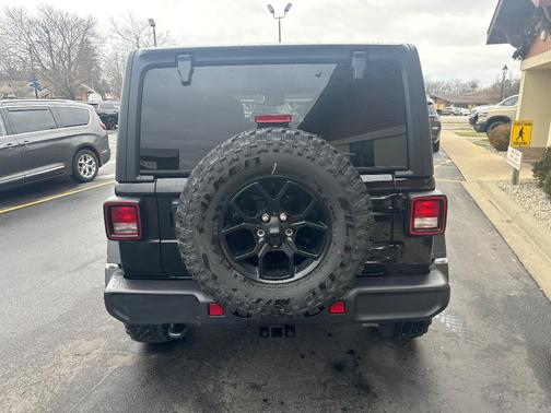 2025 Jeep Wrangler Sport