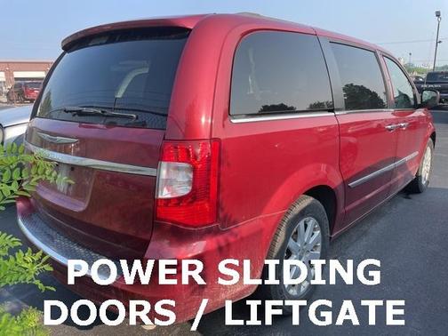 2015 Chrysler Town & Country Touring