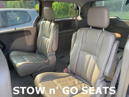 2015 Chrysler Town & Country Touring