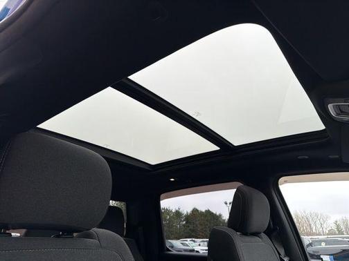 Hydro Blue Pearlcoat 2021 RAM 1500 Big Horn