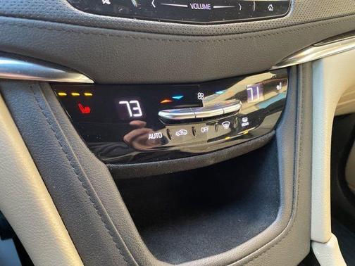 2019 Cadillac XT5 Base