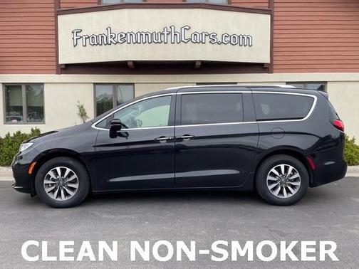 2021 Chrysler Pacifica Touring-L