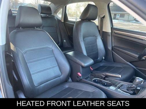 2017 Volkswagen Passat 1.8T SE