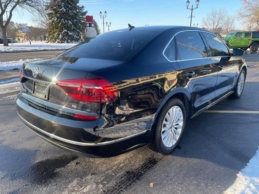 2017 Volkswagen Passat 1.8T SE