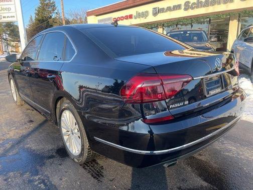 2017 Volkswagen Passat 1.8T SE