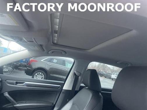 2017 Volkswagen Passat 1.8T SE