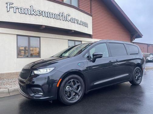 2021 Chrysler Pacifica Hybrid Limited