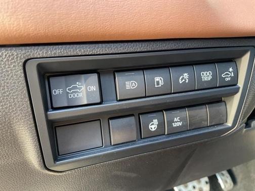 2025 Toyota Tundra Hybrid 1794 Edition