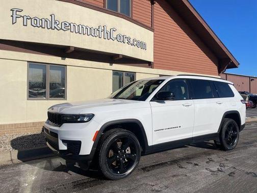 2022 Jeep Grand Cherokee L Laredo
