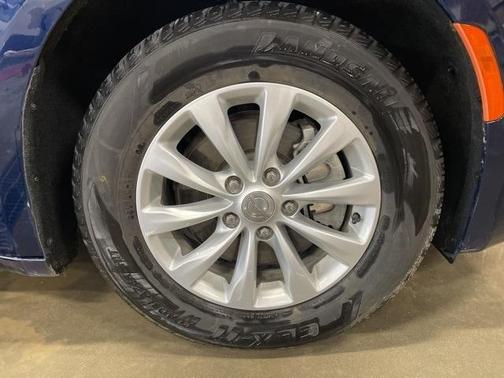 2019 Chrysler Pacifica Touring-L