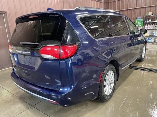 2019 Chrysler Pacifica Touring-L