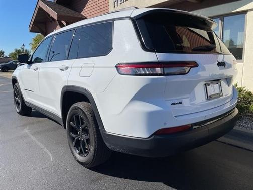 2024 Jeep Grand Cherokee L Laredo
