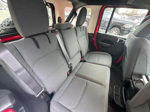2025 Jeep Wrangler 4xe Sport