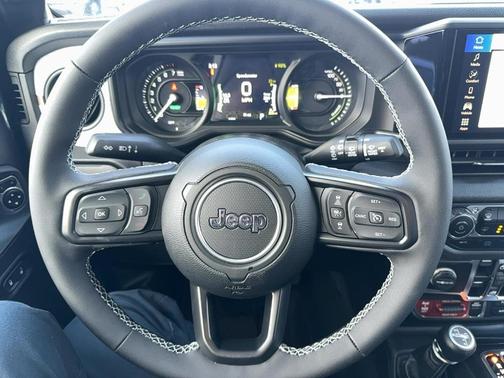 2025 Jeep Wrangler 4xe Sport