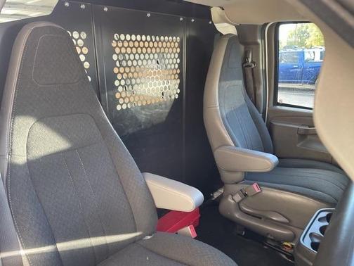 2023 GMC Savana 2500 Work Van