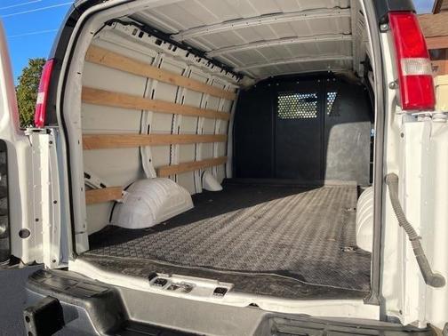 2023 GMC Savana 2500 Work Van