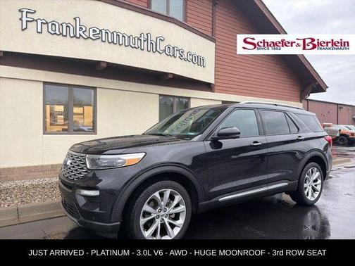 Black 2021 Ford Explorer Platinum