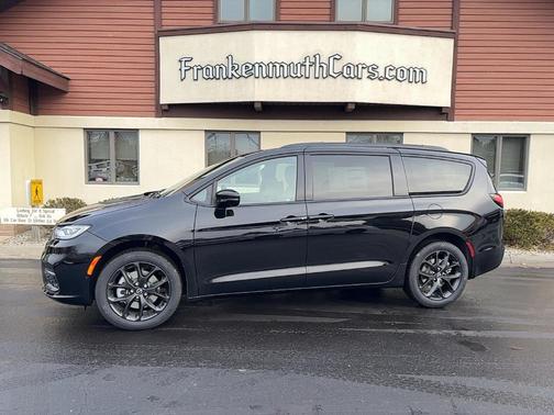 2026 Chrysler Pacifica Limited