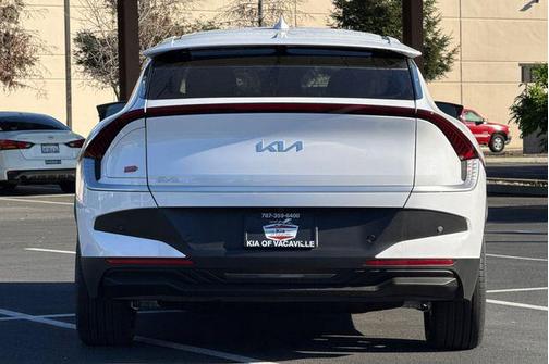 Glacier White Pearl 2025 Kia EV6 Light Long Range