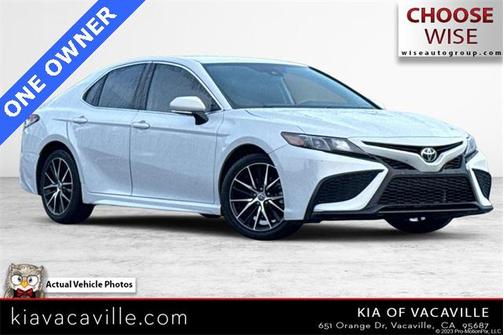 2022 Toyota Camry SE