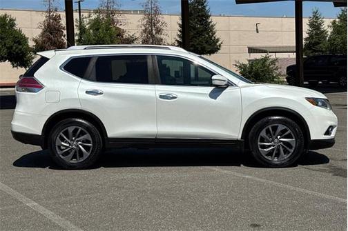 2016 Nissan Rogue SL