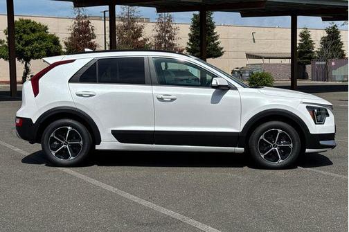 2025 Kia Niro EX