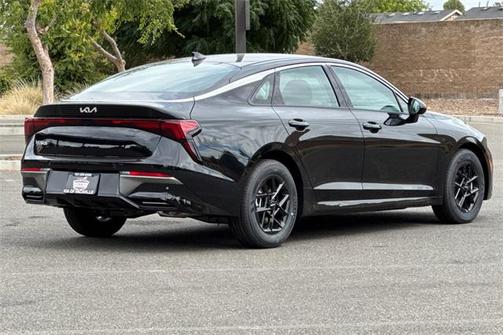 2026 Kia K5 LXS