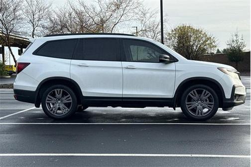 2022 Honda Pilot 2WD Sport