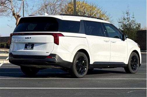 2026 Kia Carnival Hybrid SX