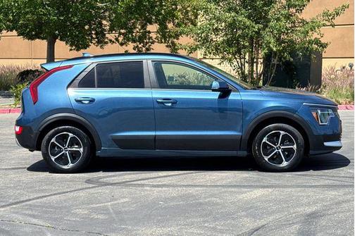 2025 Kia Niro Plug-In Hybrid EX