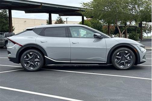 2025 Kia EV6 Light Long Range