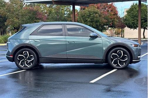 2024 Hyundai IONIQ 5 SE