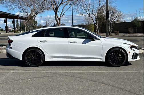 2025 Kia K5 GT