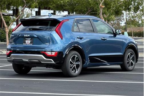 2025 Kia Niro SX