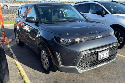 2023 Kia Soul LX